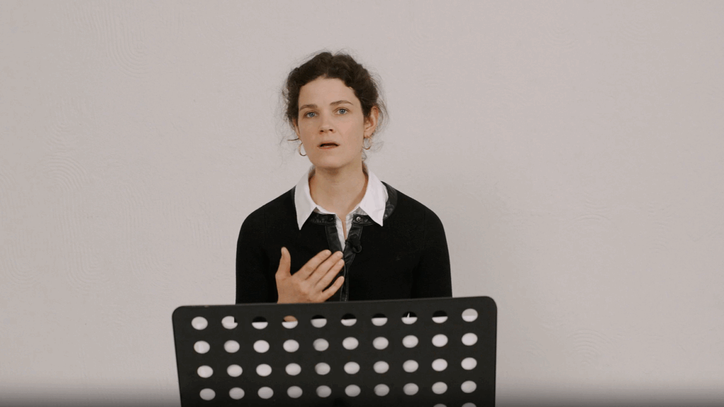 Teresa singt